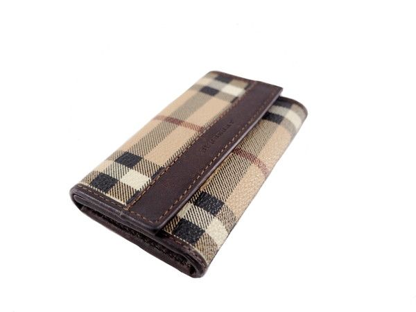 ベージュ×ブラック×ホワイト×レッド レディース