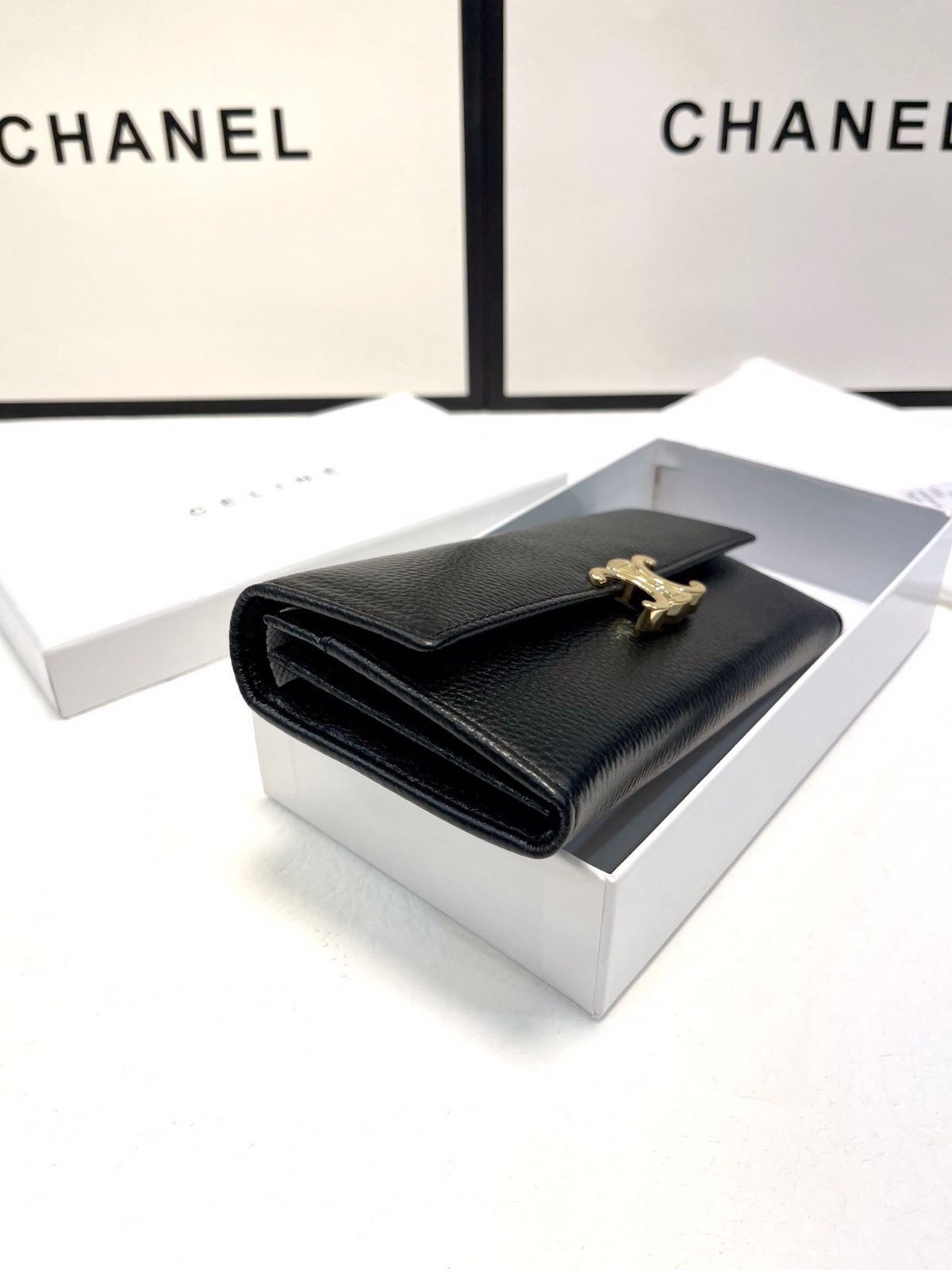 【最終大幅値下げ】☆セリーヌ財布☆※箱不要の場合はお値下げします。 210.jpg