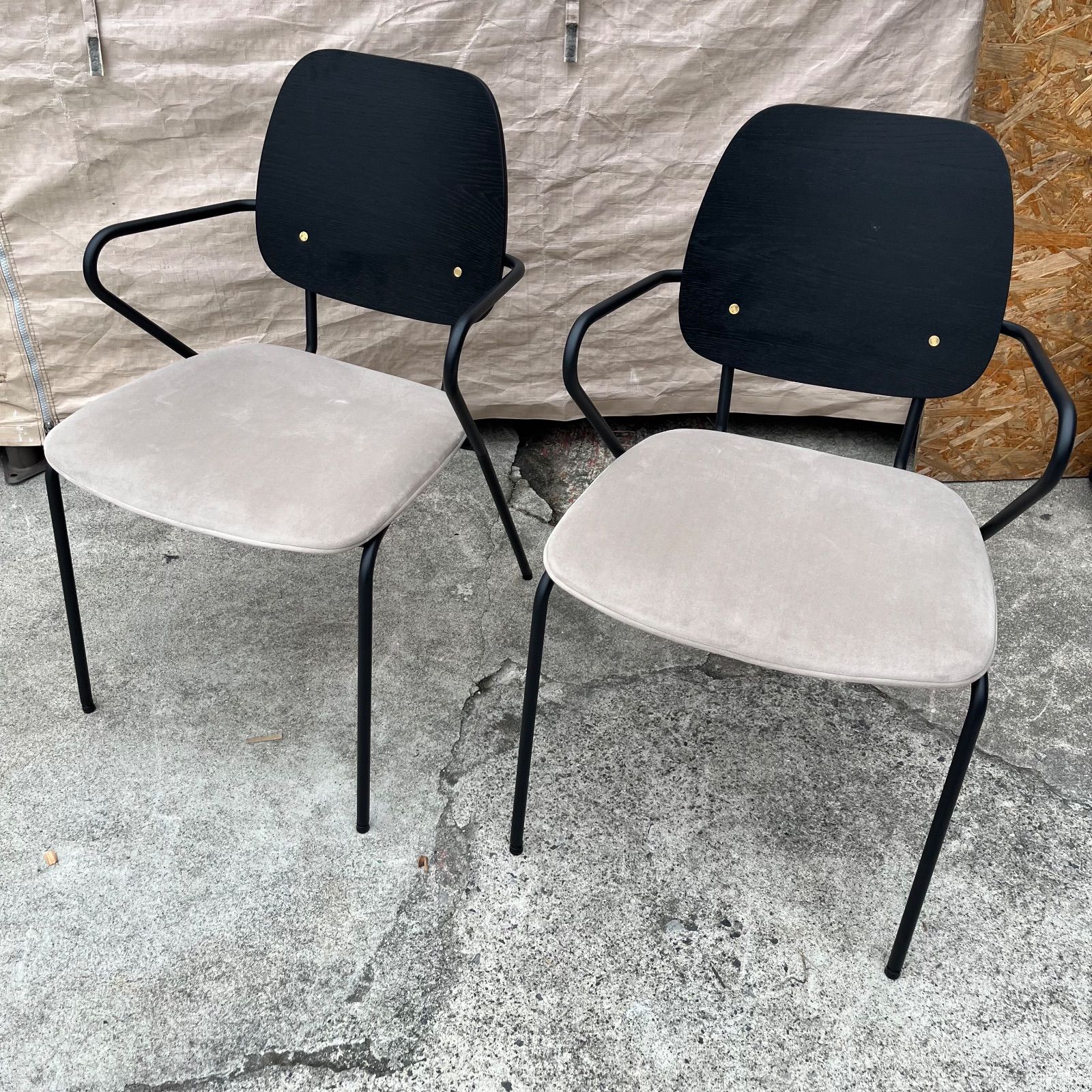 モーダ・エン・カーサ QUEEN B chair2脚セット モーダ・エン・カーサ】【2脚セット】QUEEN B chair クィーン B チェア