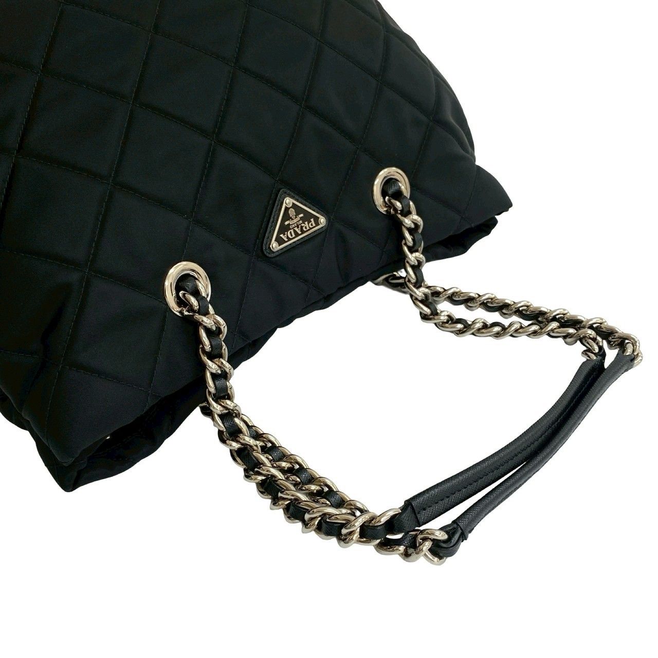 ほぼ未使用 袋付 PRADA プラダ 三角ロゴ 金具 キルティング
