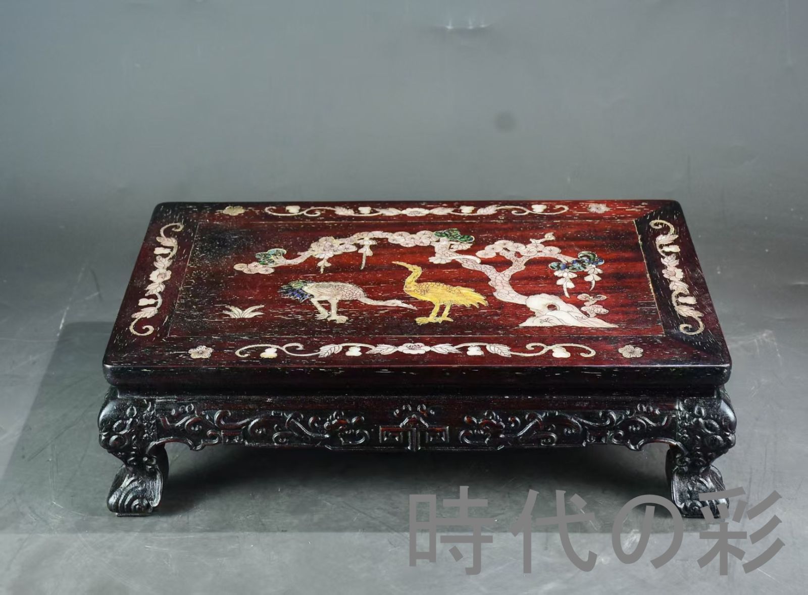 中国古美術 旧家蔵出 紫檀木 彫刻 貝殻象嵌 茶卓 茶机 鶴鹿同春 手作り 細密彫 木製 文房置物 唐物 古玩 古民具 古置物 東洋彫刻 清時代 R07100622