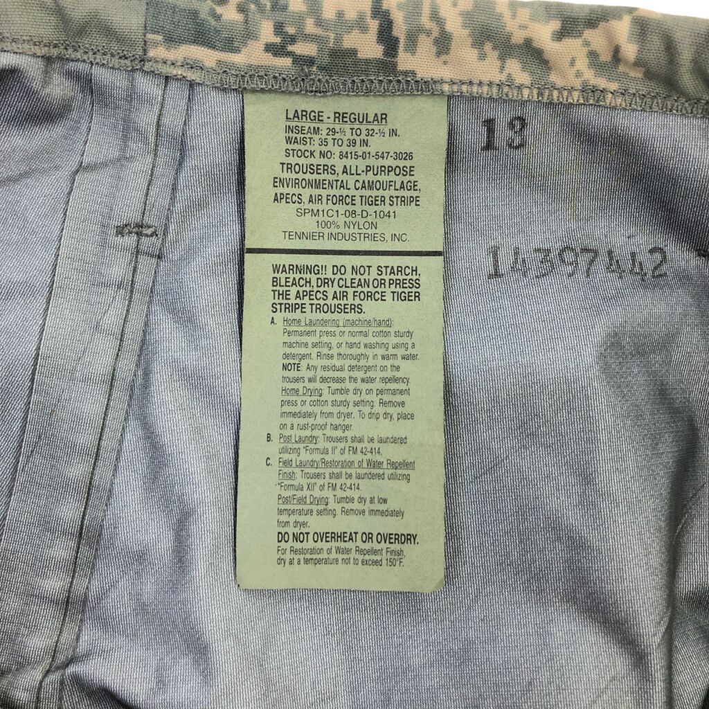 米軍実物USAF ABU APECS Gore-Tex Pantメルカリ最安値 希少】アメリカ軍実物GORE-TEXパンツUSAF APECS ABU - メルカリ