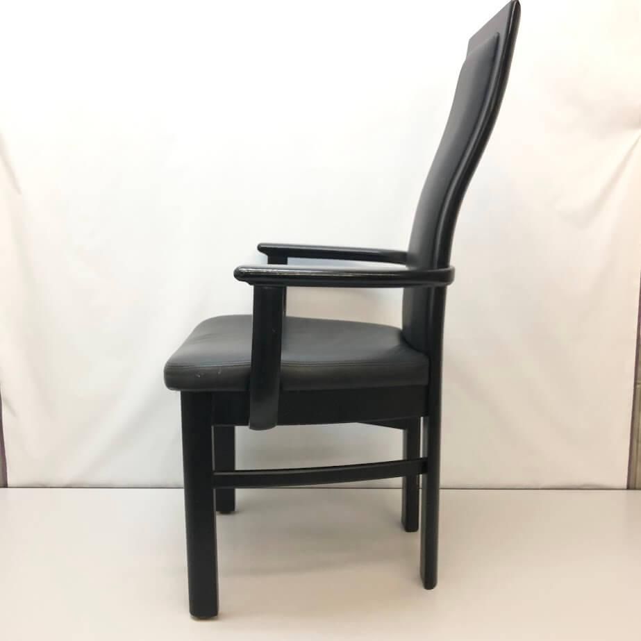 Post modern アームチェア　ブラック　一脚　中古 Post modern アームチェア ブラック 一脚 -日本未入荷
