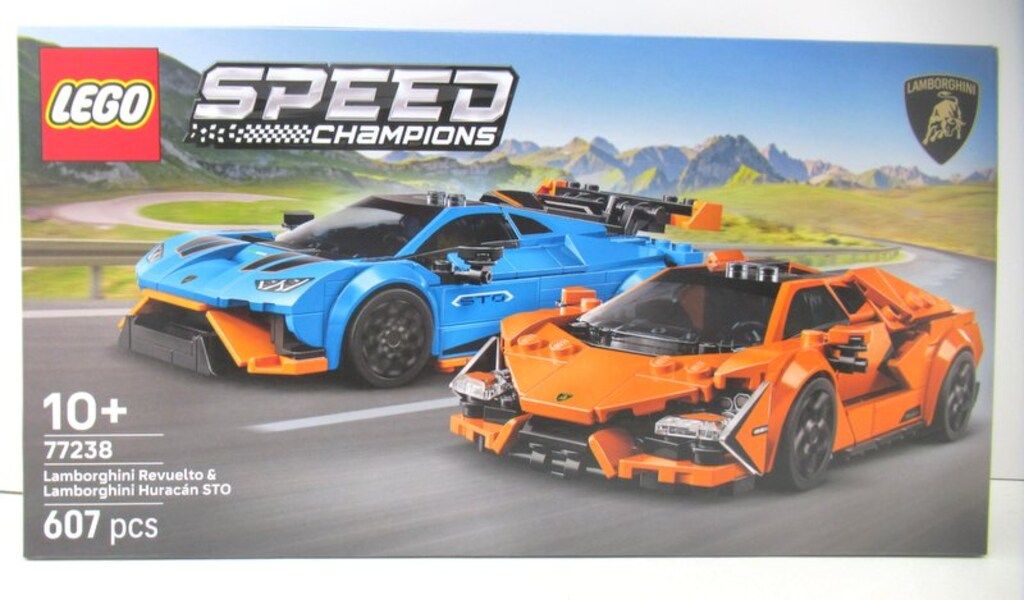 ヤマト出品 LEGO (BUILDING TOY) LAMBORGHINI REVUELTO & LAMBORGHINI HURACAN STO