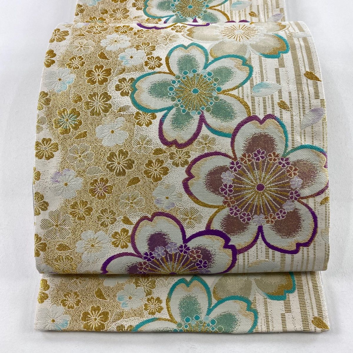 袋帯 秀品 振袖向き 桜 花びら 箔 金糸 クリーム 六通 正絹