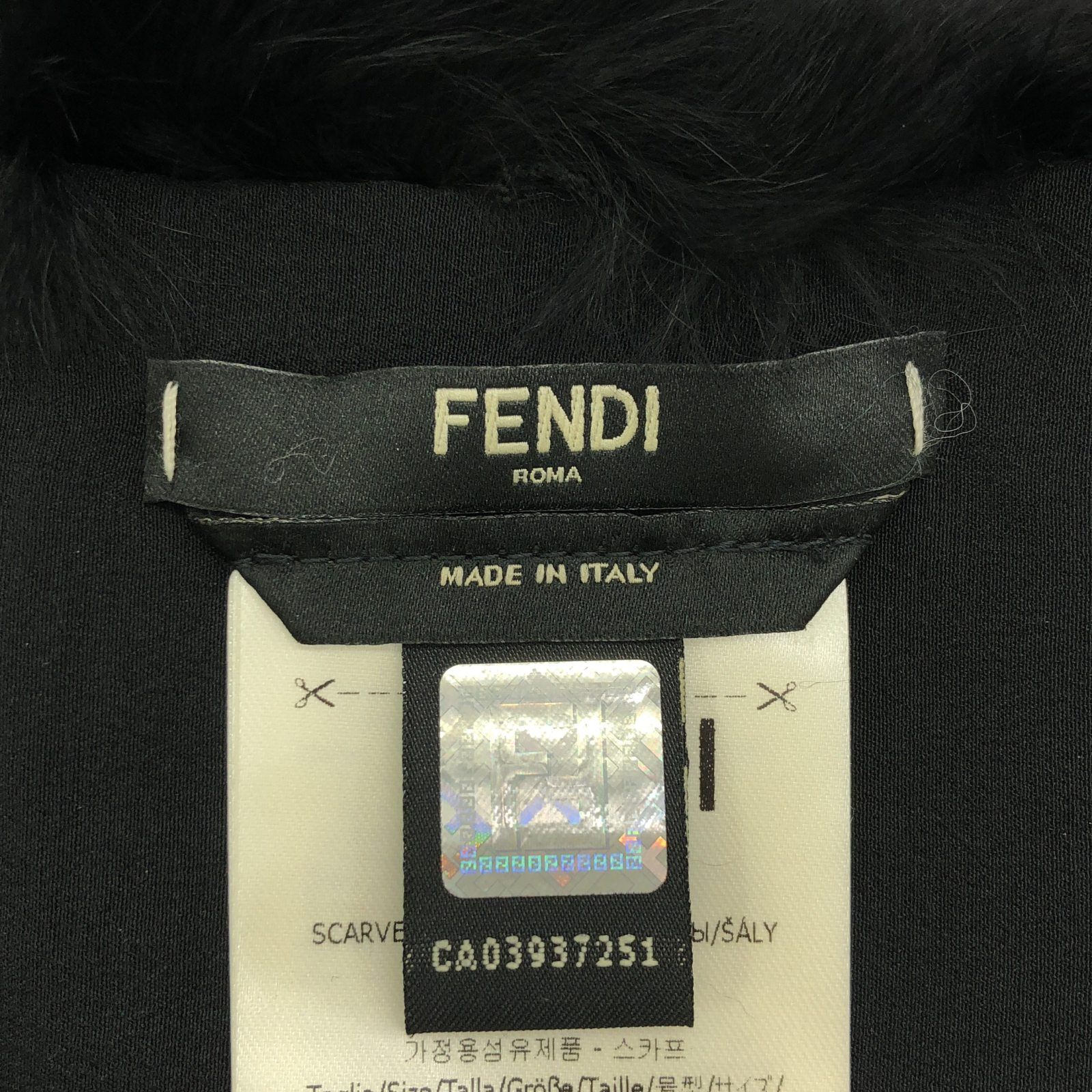 FENDI フェンディ