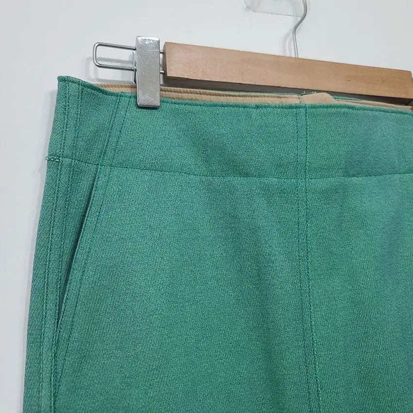 1 ランバント 女性用 スカート 61 サイズ 右 620