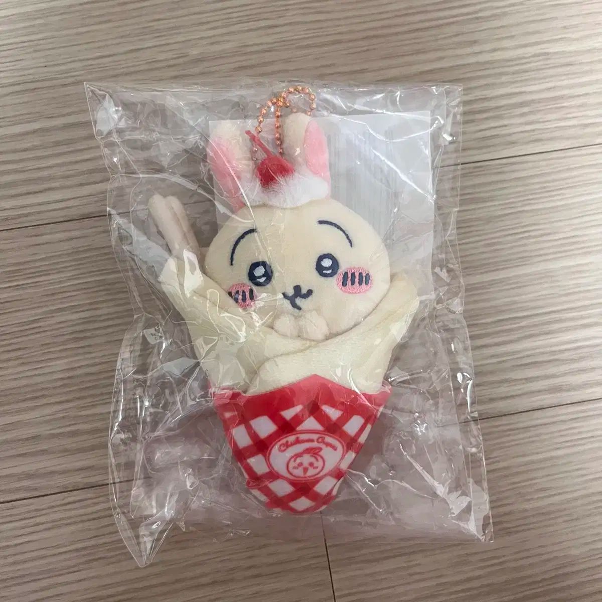 ちいかわ クレープくじ C賞.E賞 うさぎ マスコット ハンカチ ちいかわ クレープくじ C賞.E賞 うさぎ マスコット ハンカチ