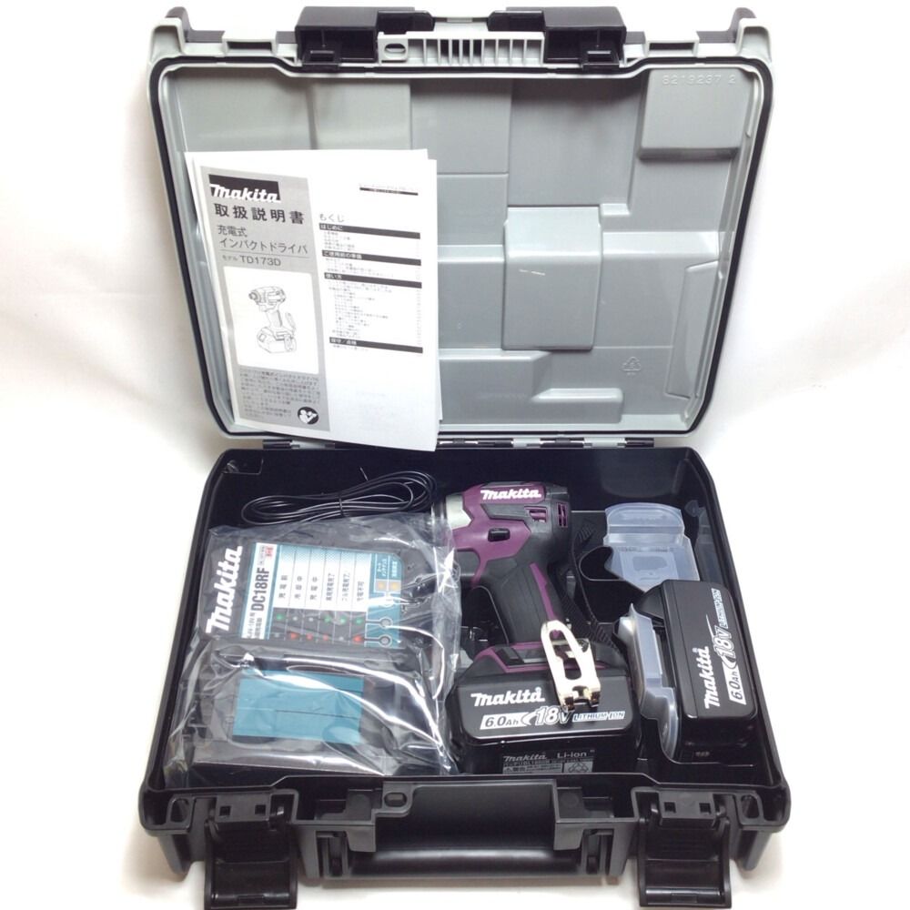 ΘΘMAKITA マキタ インパクトドライバ 18v 未使用品 付属品完備 3  