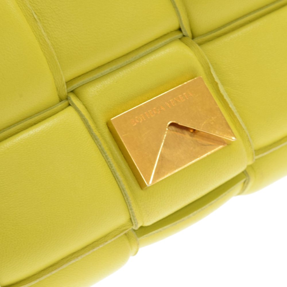 BOTTEGA VENETA (ボッテガヴェネタ) マキシイントレチャート パデッド  