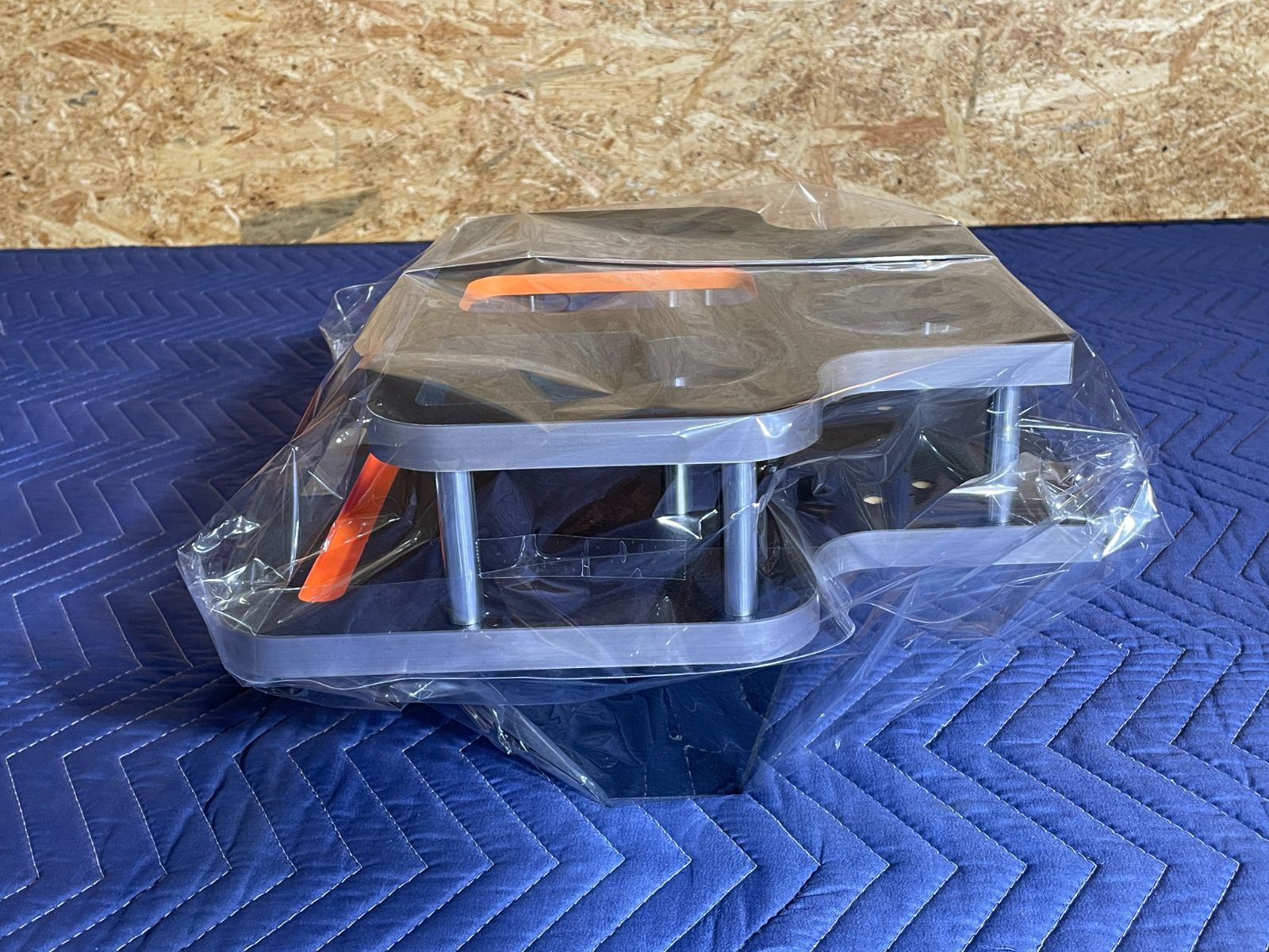 ユーアイビークル ハイエース 200系 リア用 マルチホルダー