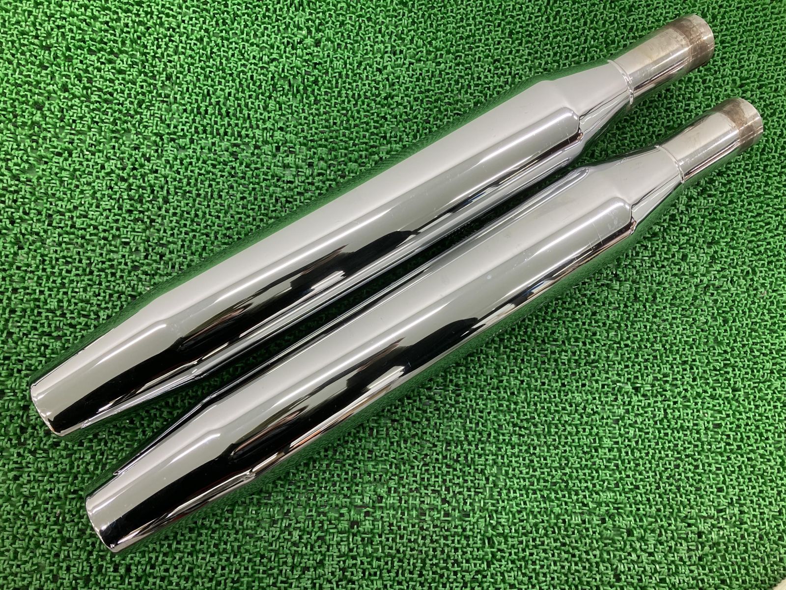 FLSTSC1450 サイレンサーマフラー 65682-00/65885-00 ハーレー 純正 中古 65682-00 65885-00 ヘリテイジソフテイルクラシック 品薄