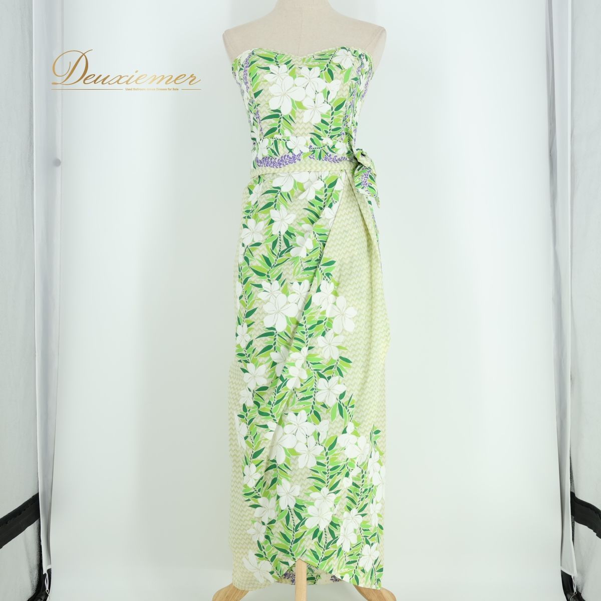 フラダンス用花柄ドレス ALEMITI フラダンス用ドレス(黒・花柄) 楽天