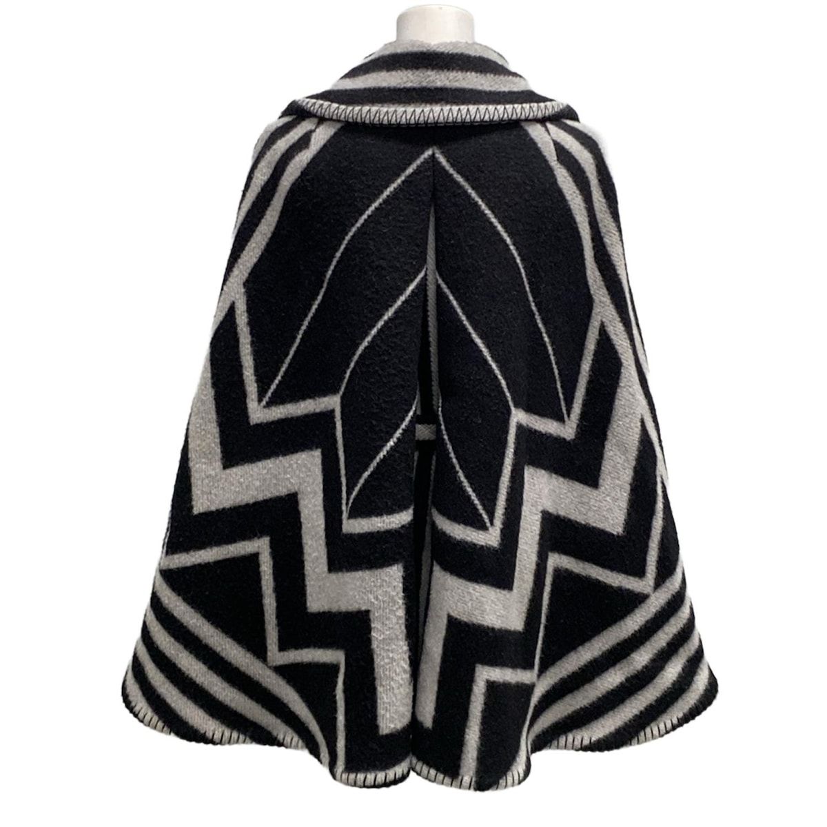 【LOUIS VUITTON】ルイヴィトン　レディース　ポンチョ LOUIS VUITTON ルイ・ヴィトン ブランドオフ ポンチョ 中古