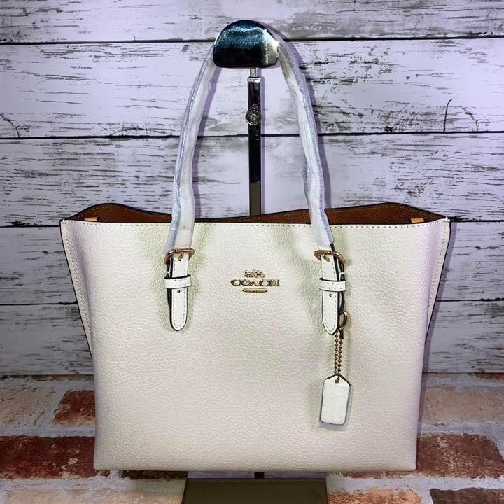 新品 未使用 coach コーチ ショルダー ホワイト シグネチャー