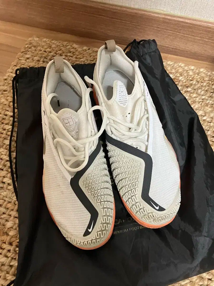 NIKE ナイキ テニスシューズ