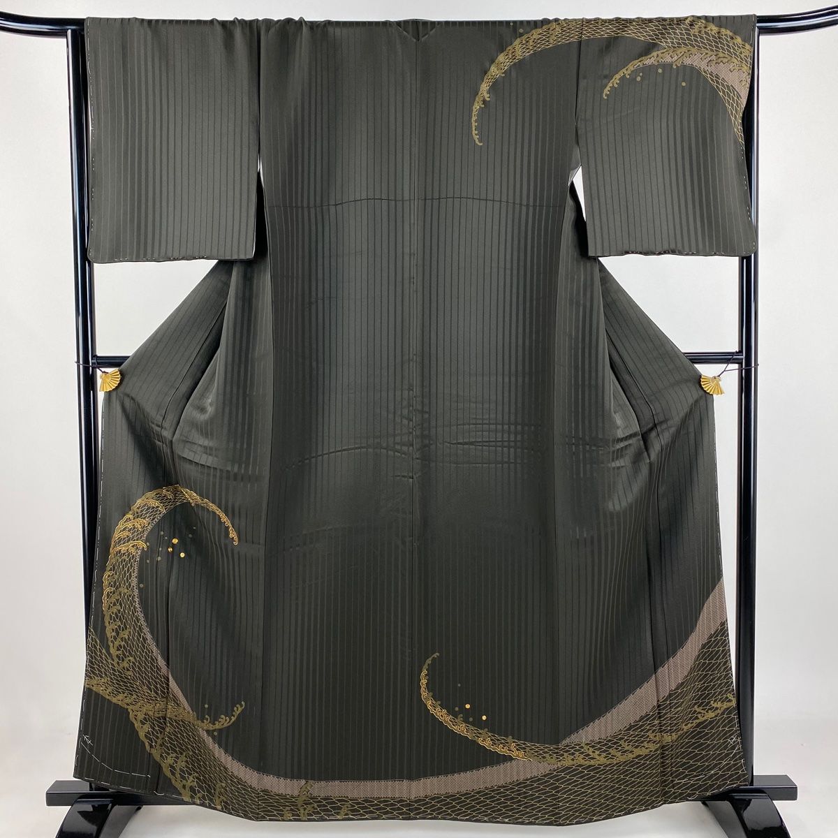 訪問着 身丈161.5cm 裄丈65.5cm M 袷 波頭 地紋 金彩 金糸 墨色 正絹 秀品