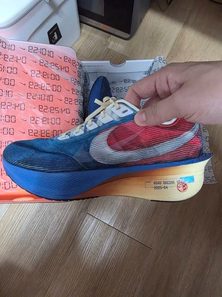 NIKE ナイキ ヴェイパーフライ 4 マウンテンブルー