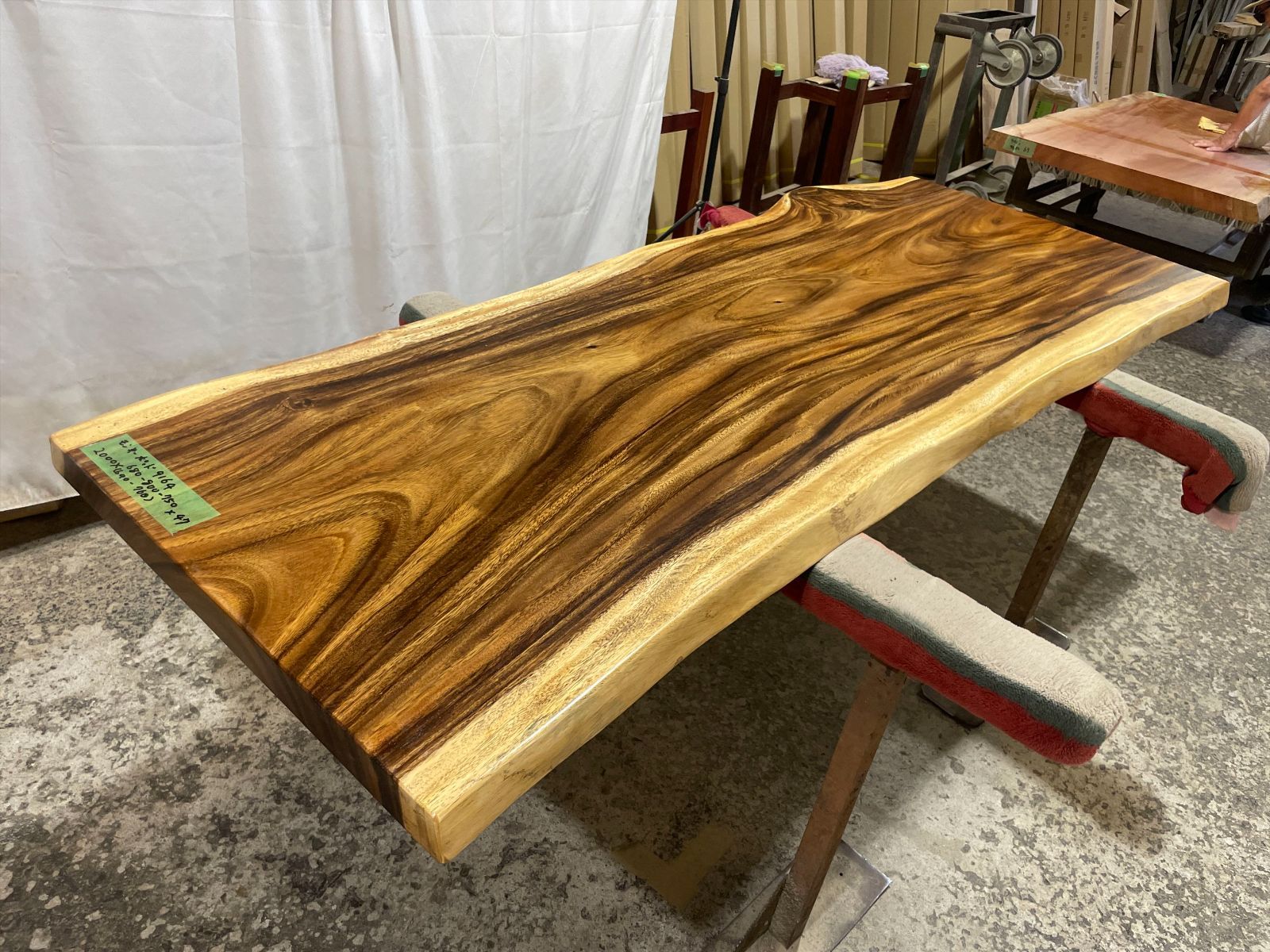 モンキーポッド　一枚板長さ188cm　センターテーブル　ダイニングテーブル 楽天市場】9月10日までセール 一枚板 テーブル モンキーポッド 4