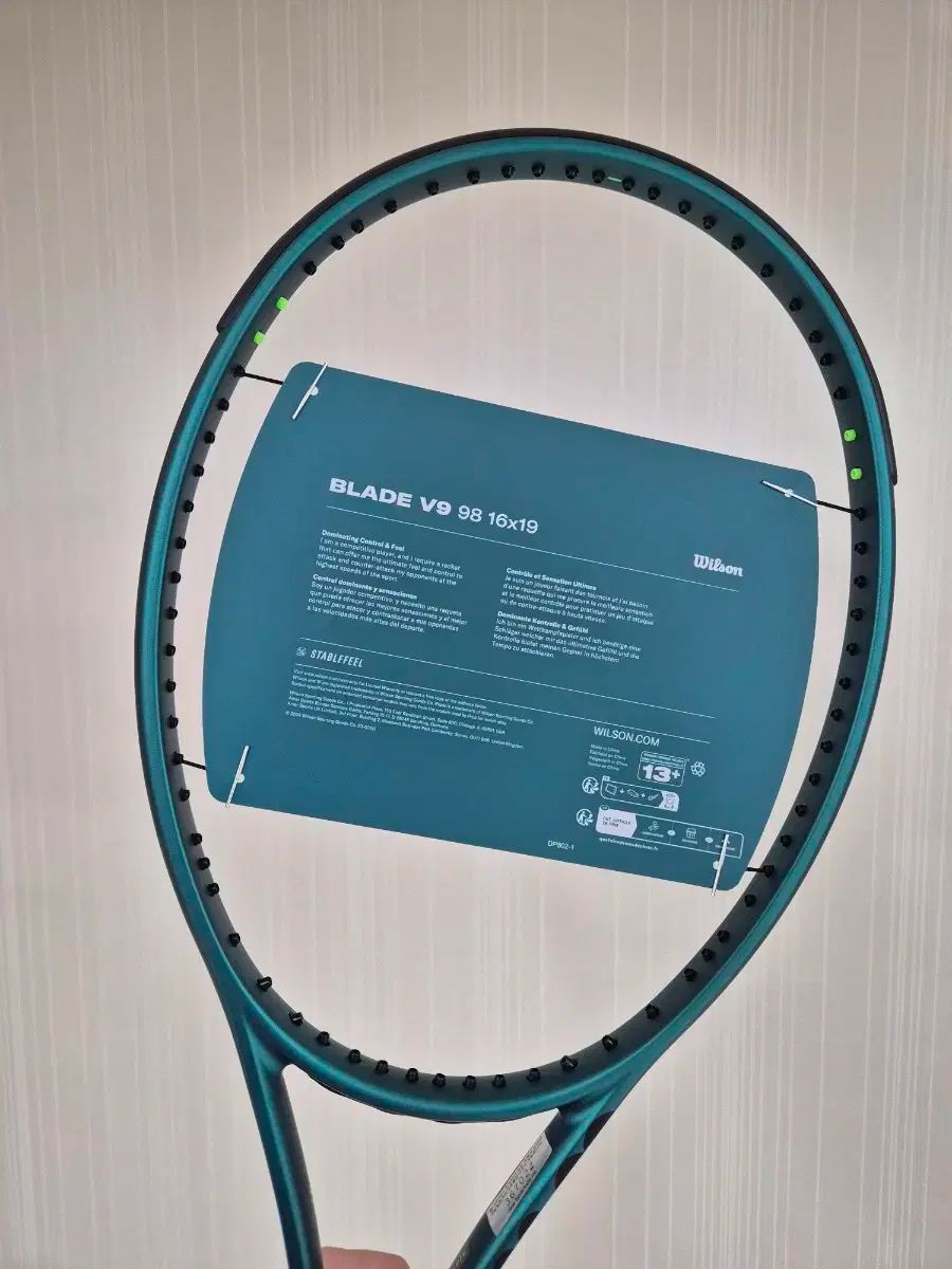 wilson blade98(v9) 16×19 グリップサイズ3 Blade98 v9 16×19 グリップ3