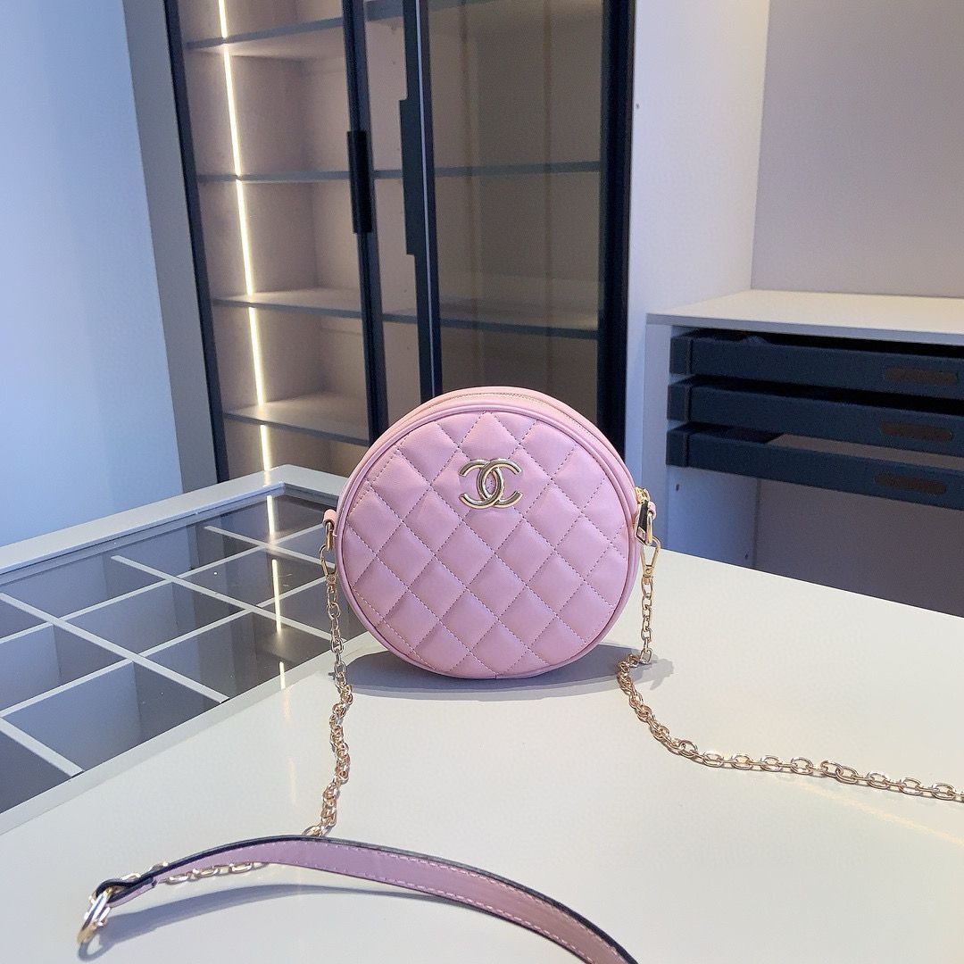 31バッグ＆ラウンドバッグ＆ウォレット ホワイト