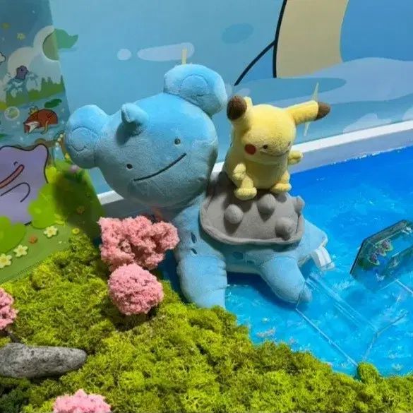 韓国限定 ヘンシンメタモンラプラス＆ピカチュウ グッズ 韓国 ポケモン