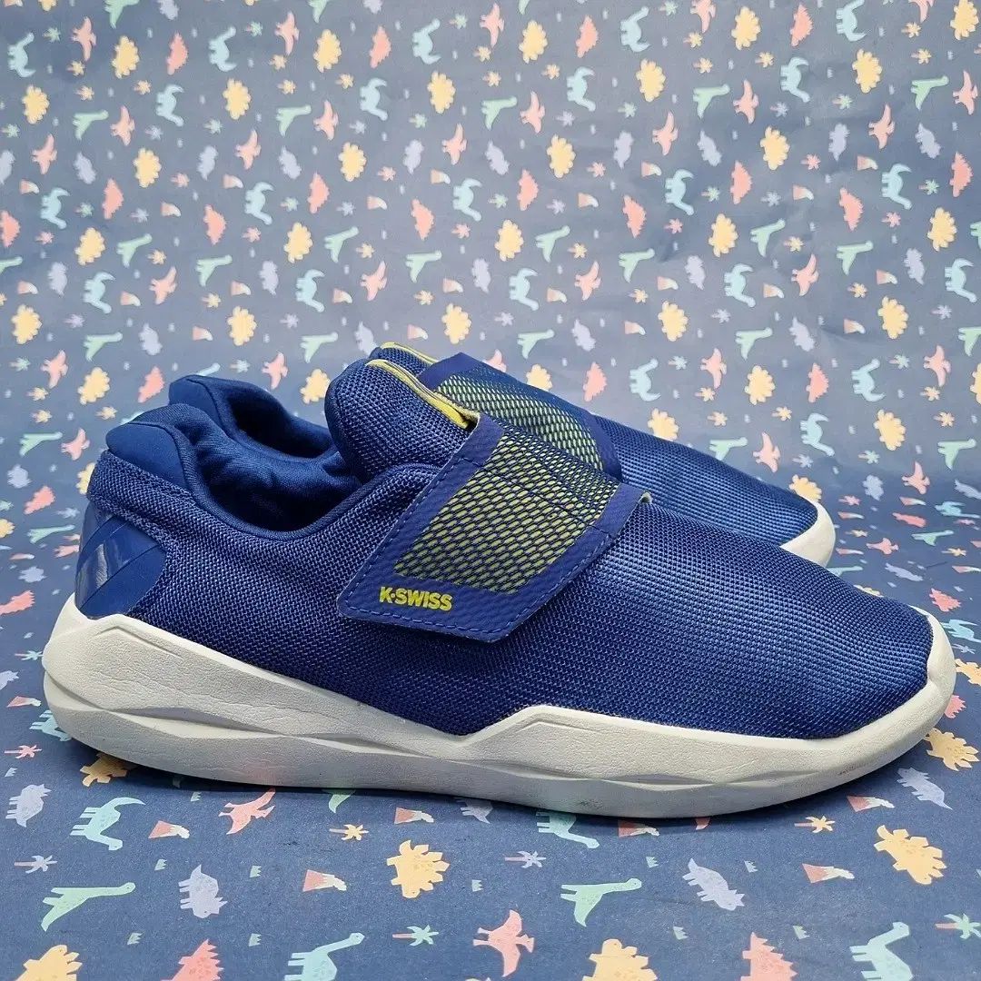 K-スイス メンズスニーカー 270