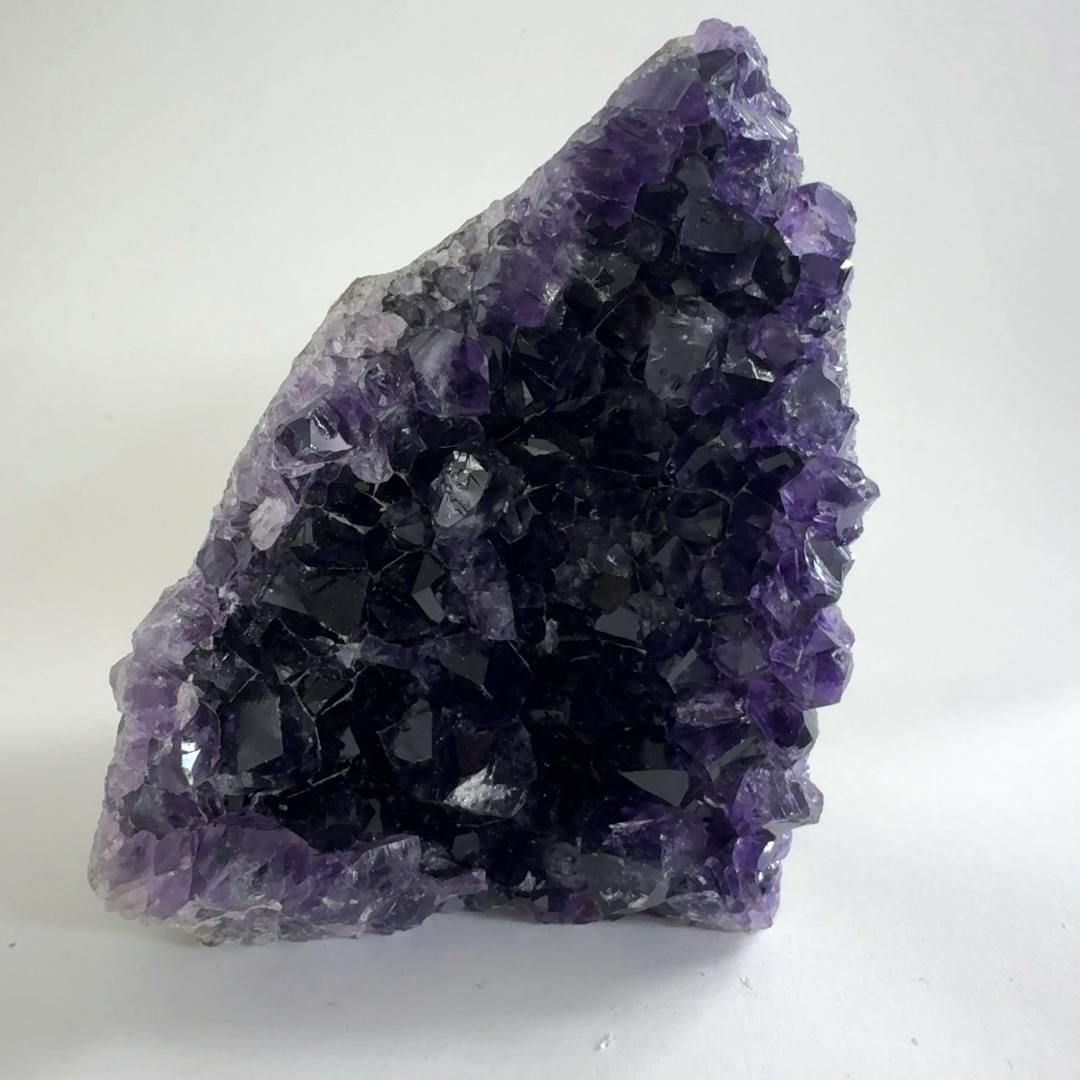 E30737】 ウルグアイ産 アメシスト 天然石 鉱物 原石 パワーストーン