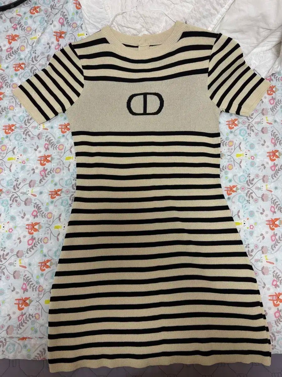 ラグジュアリー ストライプ 感 ミニ ワンピース