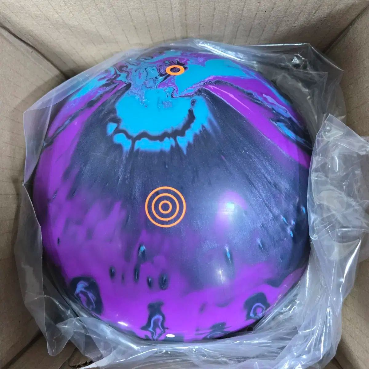 13 ポンド ザ ワン アンコール エボナイト EBONITE ボーリング 球
