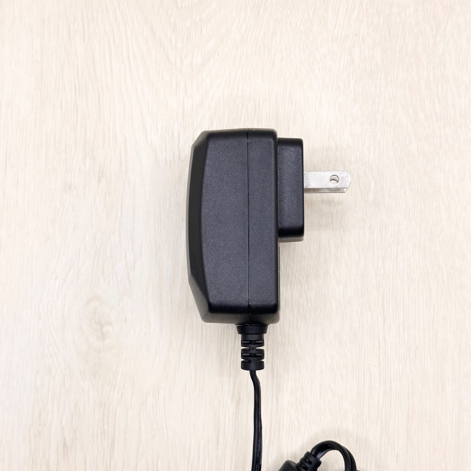 h*4様 FINEPIX4700ZB 　 デジタルカメラ 別売りACアダプター付 FINEPIX4700ZB デジタルカメラ 別売りACアダプター付属