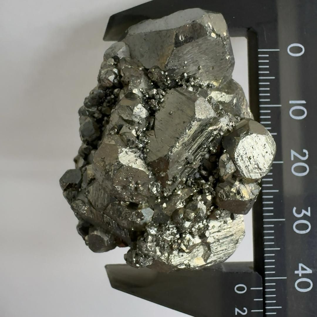 【E28534】 黄鉄鉱 パイライト pyrite ペルー 天然石 鉱物 パワーストーン 原石