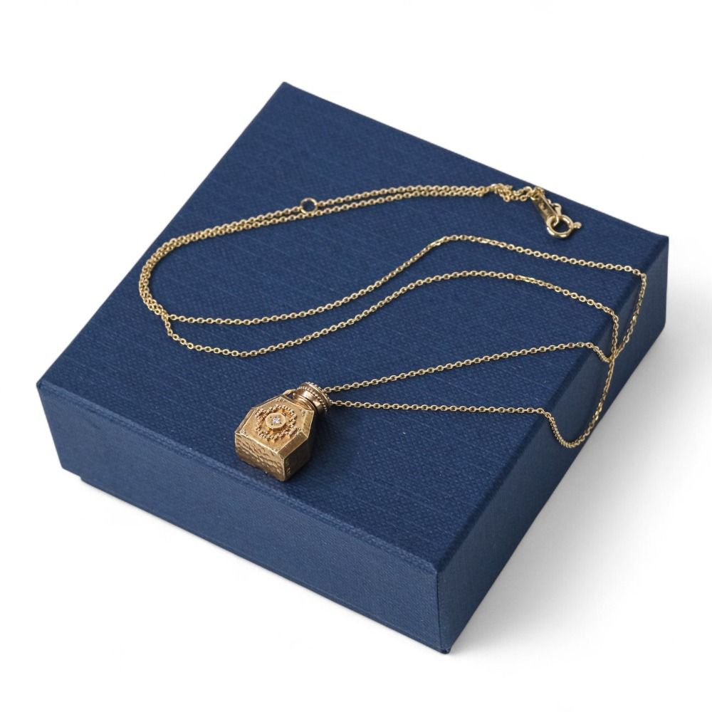 美品 SIENA ROSE シエナロゼ K10 Laube ローブ 香水瓶 チャーム