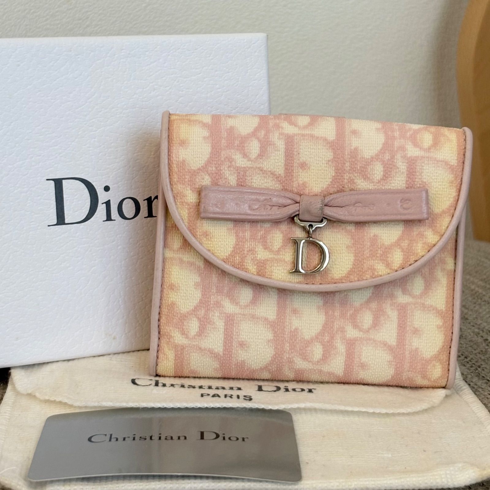 新品 ディオール 三つ折り財布 小型コンパクト トロッター ロゴグラム