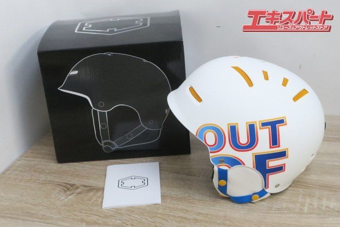 安い 未使用品 展示品 OUT OF アウトオブ スノーヘルメット W7H7CLS アクセサリー