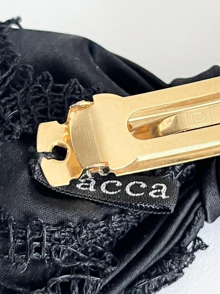 acca アッカ　アンジェラ　リボン　バレッタ acca アッカ リボンバレッタ ストーン ブラック58225｜Yahoo