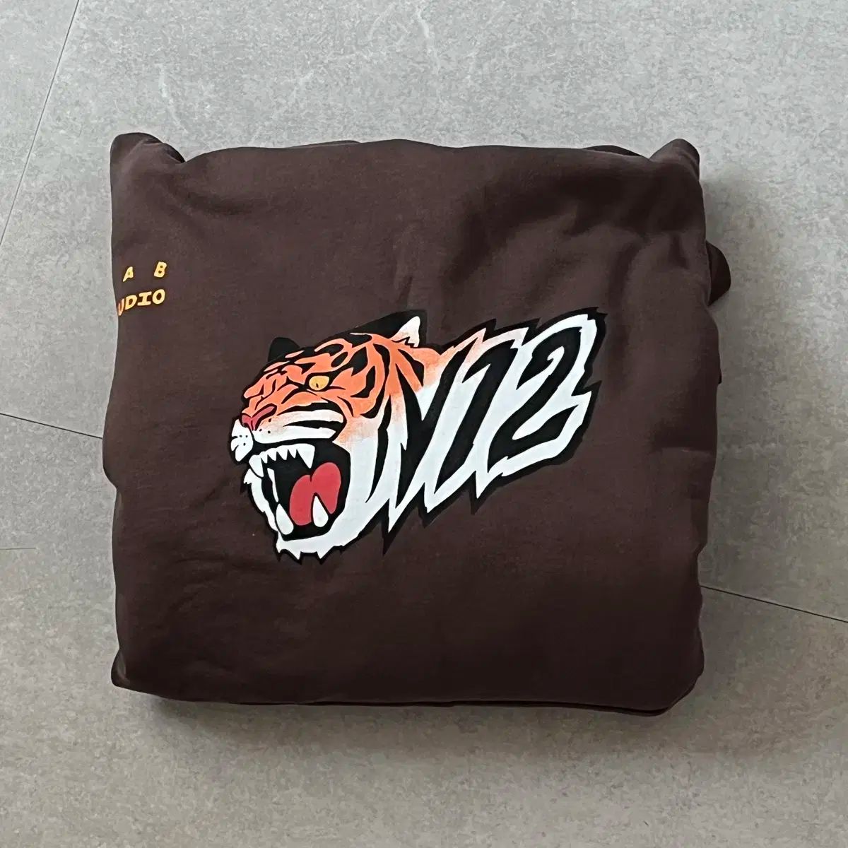 KIAタイガース キア タイガース 優勝 フード付きTシャツ IAB Studio アイエプスタジオ m
