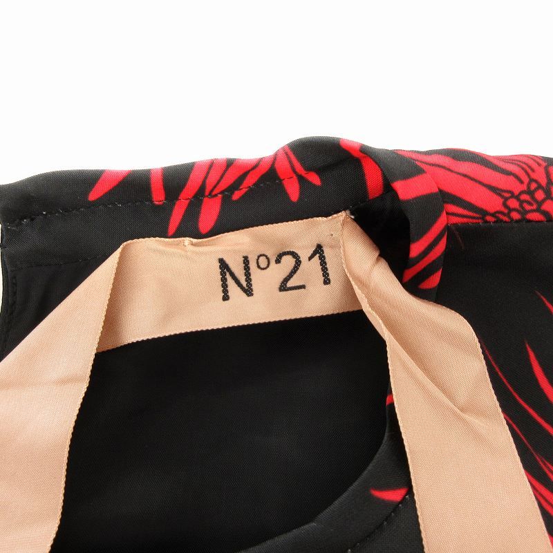 N°21 花柄ワンピース 花柄 N21 numero ventuno(ヌメロヴェントゥーノ) ワンピース