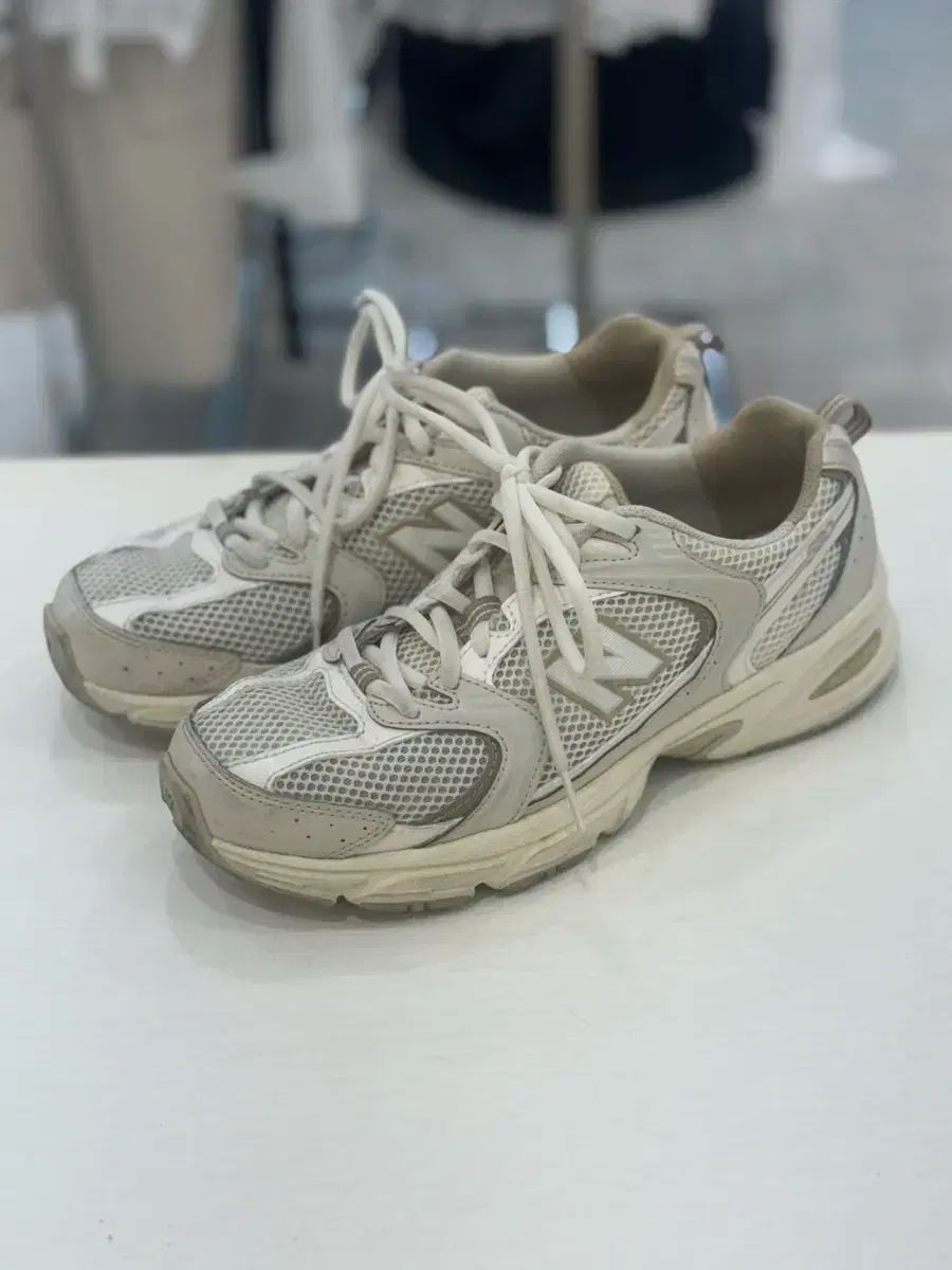 New Balance ニューバランス 530 スニーカー 245 サイズ