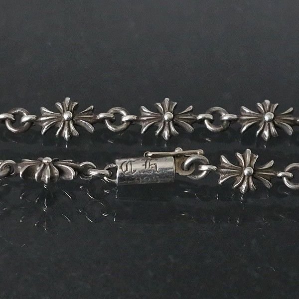 【正規品】クロムハーツ タイニーCHクロスフープ クロムハーツ（Chrome Hearts）ピアス タイニー CHクロス フープ