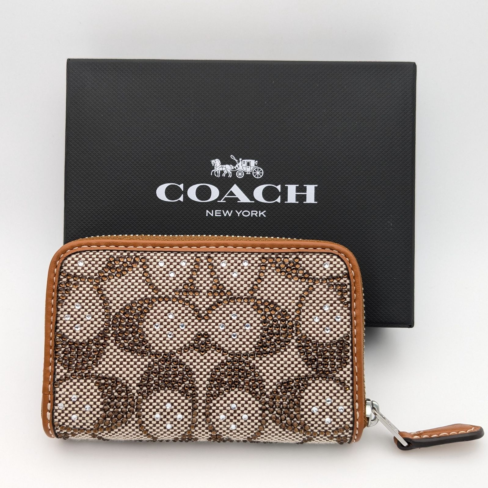 COACH エッセンシャル スモール ジップ アラウンド カード