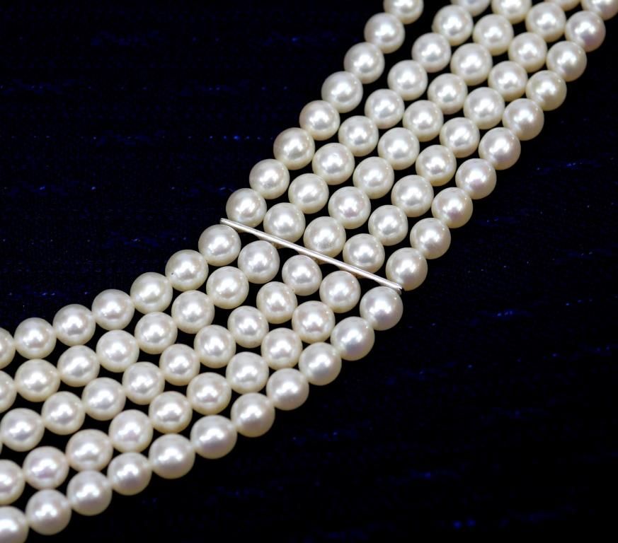 ○田崎真珠　5連ネックレス TASAKI 田崎 5連パールネックレス SV金具 真珠 【中古】(64886