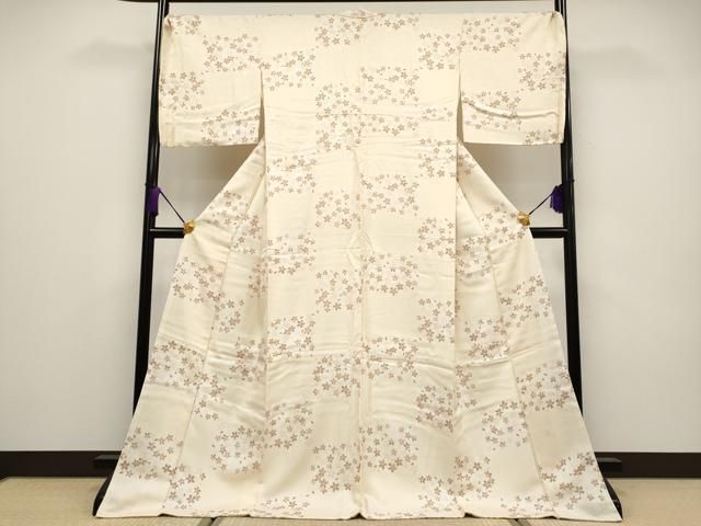 平和屋本店□極上 小紋 市松舞桜文 暈し染め 鳥の子色地 逸品 未使用