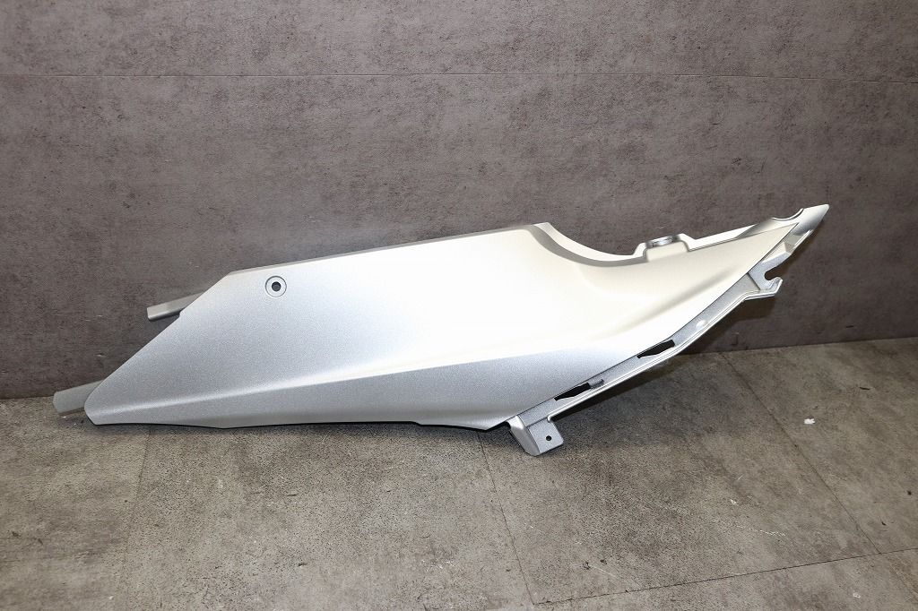 なる スズキ 純正 新品 ジグサーSF150／250 左フロントカバー