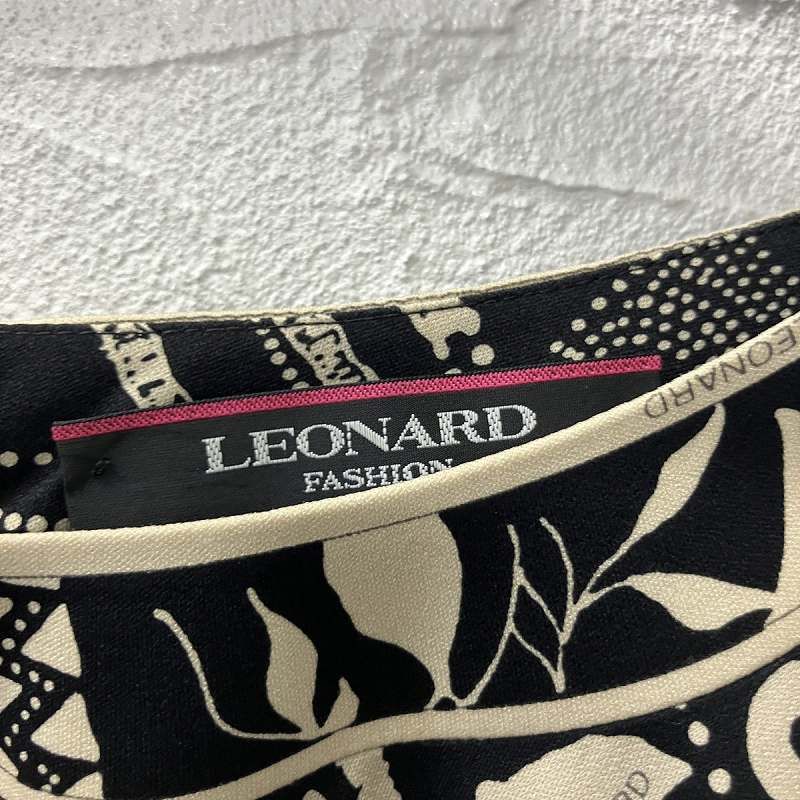 レオナール LEONARD 美品 カットソー ブラウス 半袖 総柄 黒