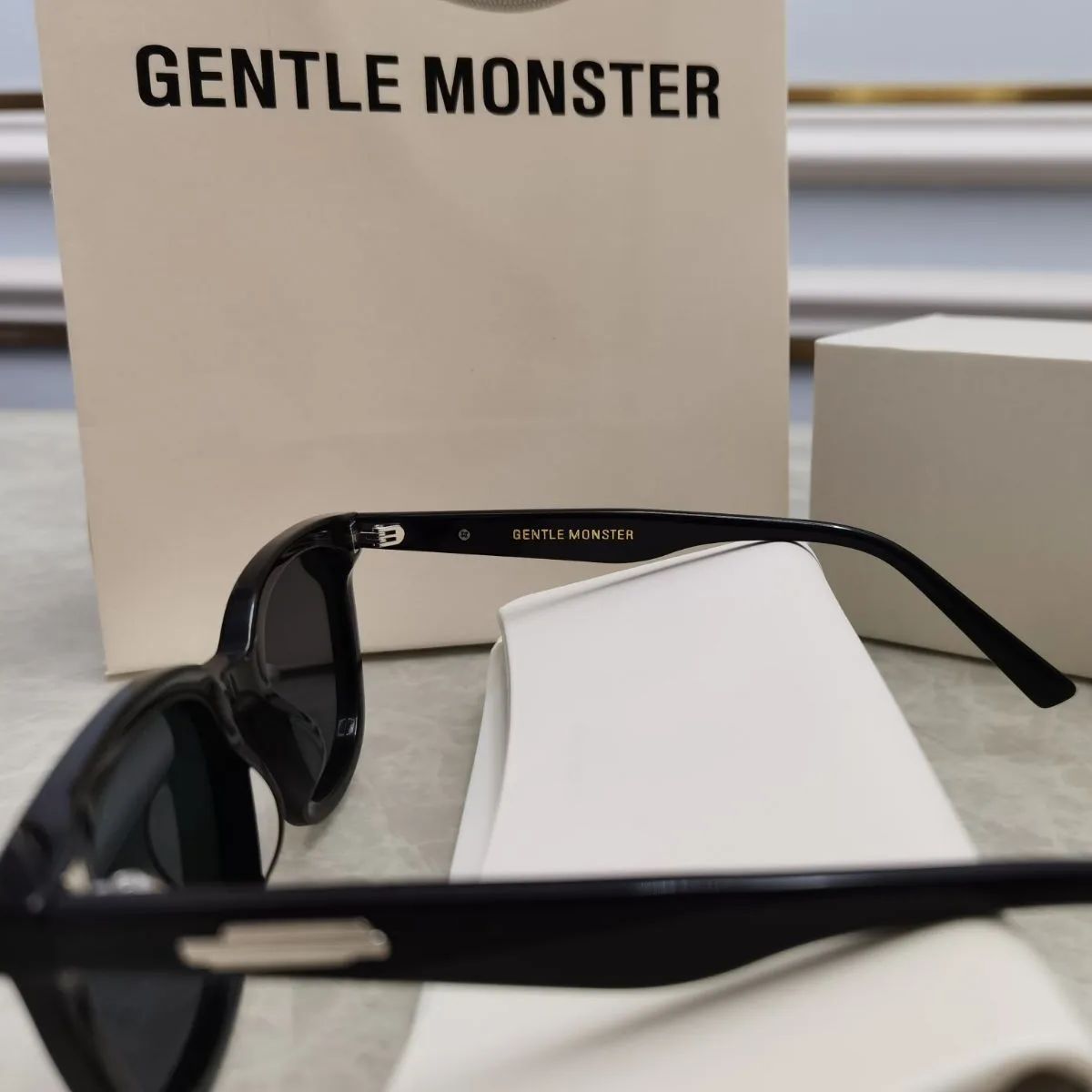 登坂広臣ジェントルモンスターGentle Monster lilit 黑-