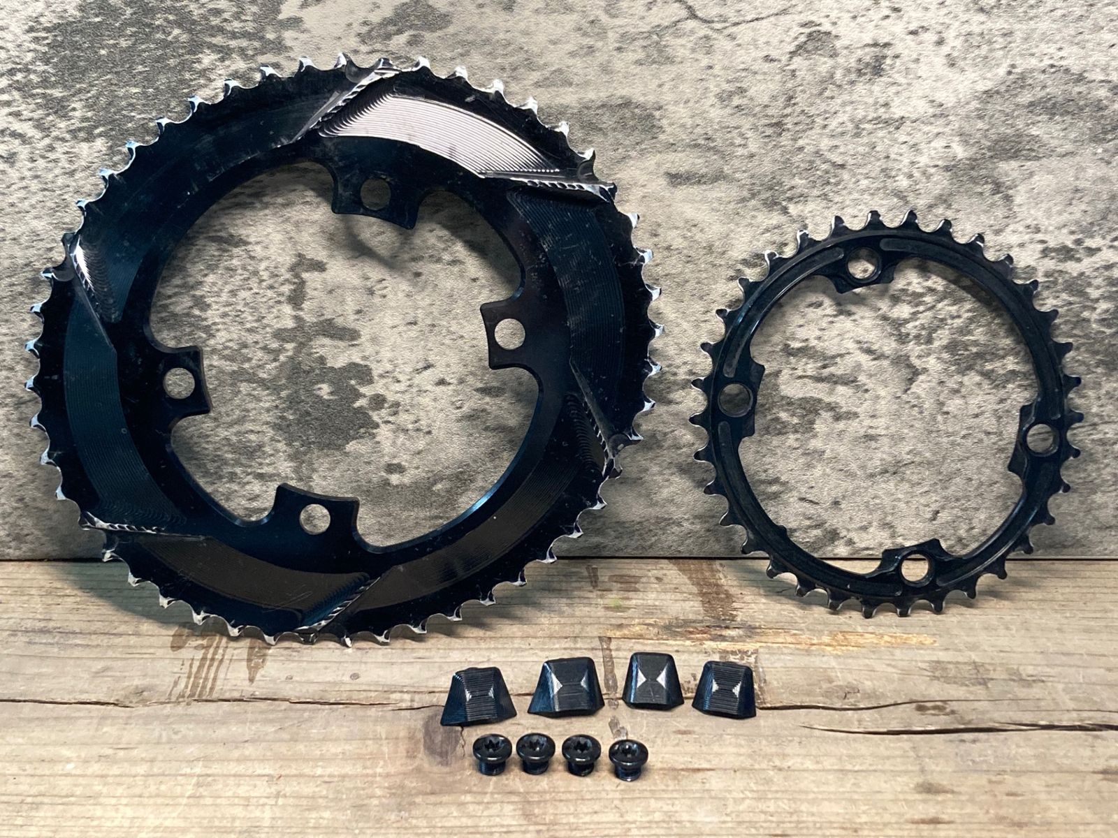 新品】Absolute BLACK 楕円チェーンリング 50T-34T アブソリュート