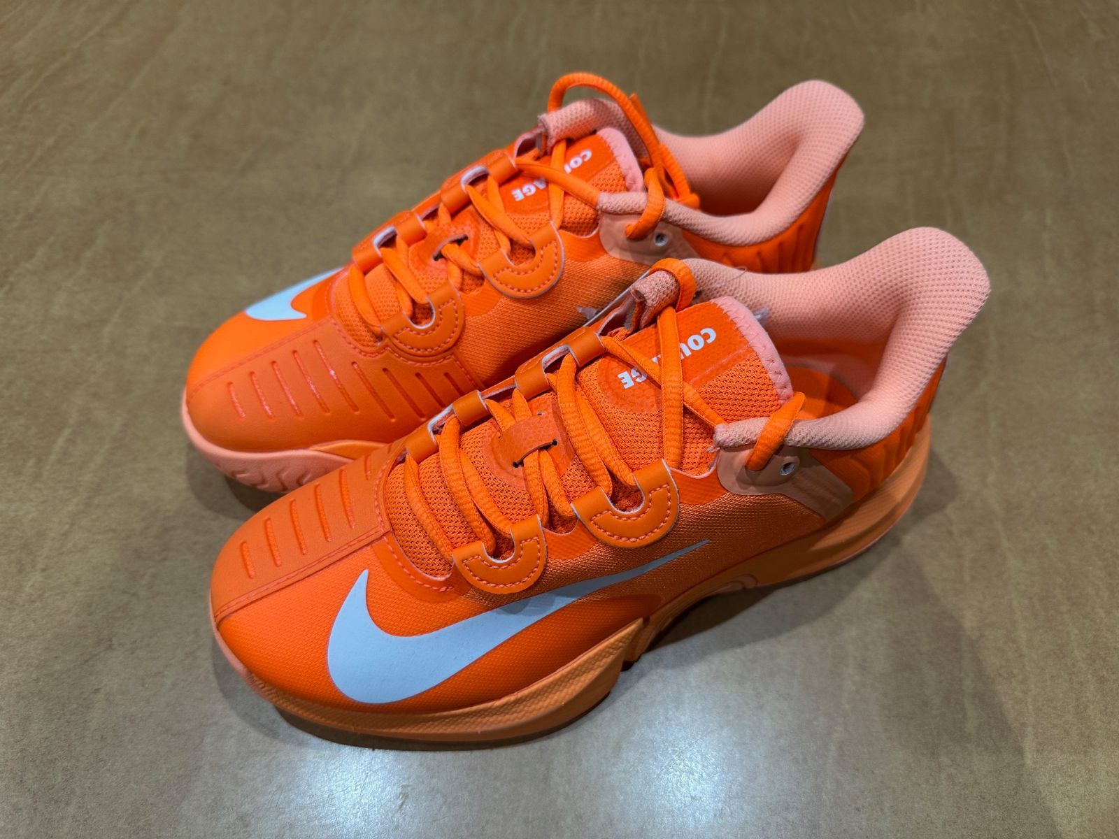 NIKE ZOOM GP TURBO HC OSAKA　DC9164-800　ラスト1足！　23.0㎝