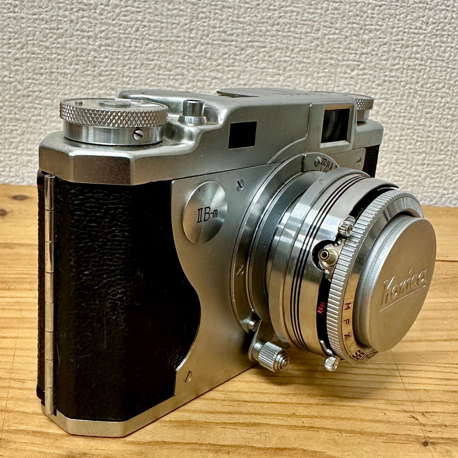 Konica コニカ ⅡB-m フィルムカメラ レトロカメラ　ヴィンテージケース入り　当時物