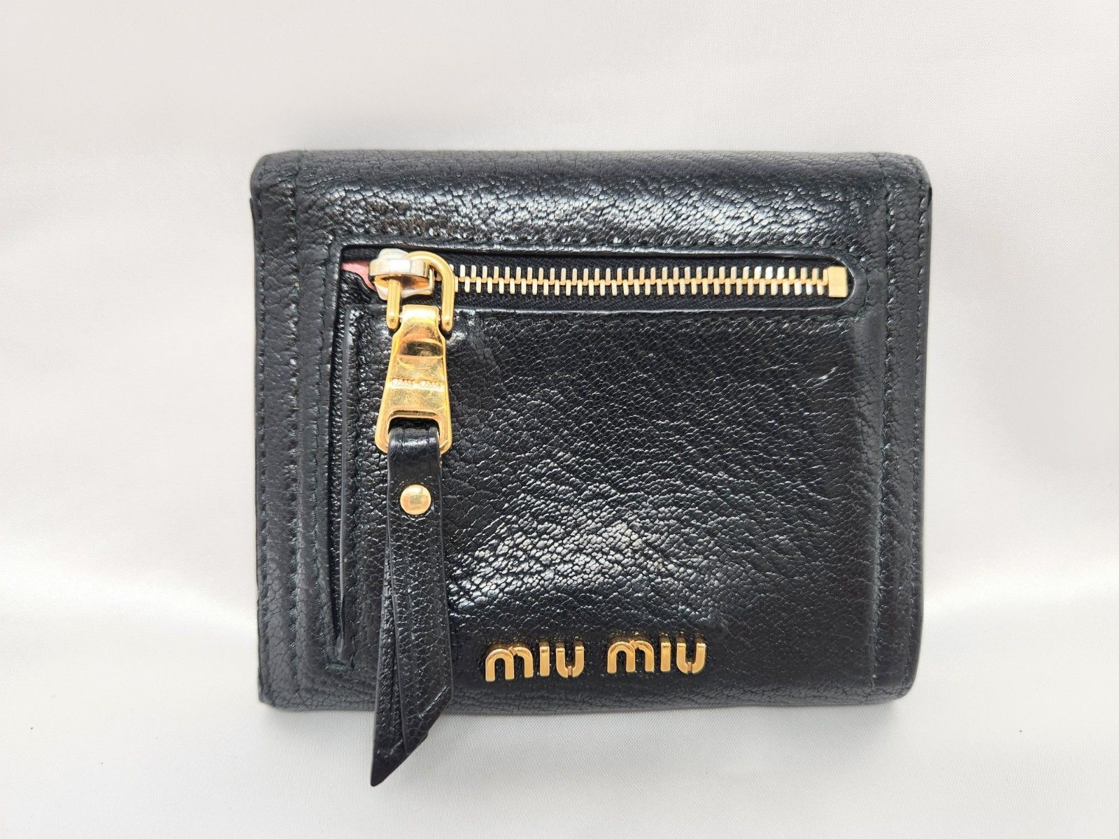 miu miu ブラック 二つ折り財布 ミュウミュウ 二つ折り財布 マテラッセ ミニ財布 ブラック